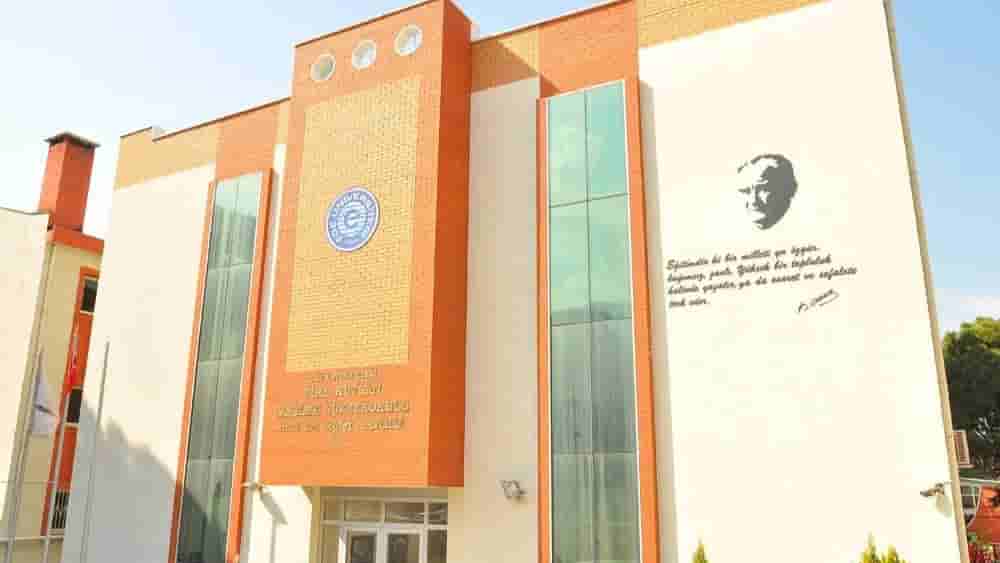 Tire Kutsan Kampusi campus