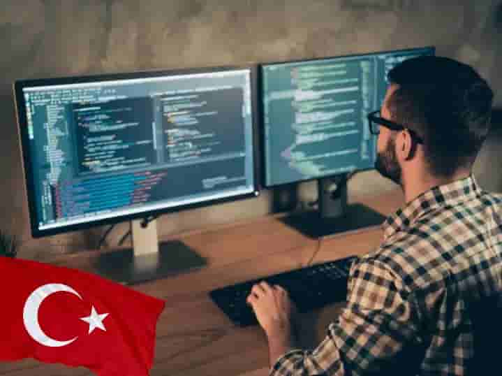 Istanbuldagi Eng Yaxshi Kompyuter Fanlari Universitetlari: Ta'lim Imkoniyatlari va Karyera Yo'llari